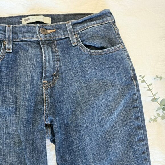 Women's Levi's 515 Bootcut Jeans Size 6 Short W28 L30 Dark Blue Denim Stretchy - Picture 3 of 15